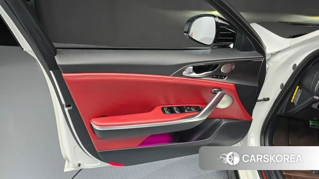 Kia Stinger id 4403635 из Кореи 16