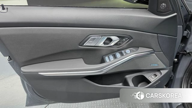 BMW 3 Series (G20) id 4681568 из Кореи 16