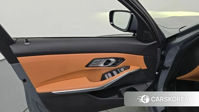 BMW 3 Series (G20) id 4400324 из Кореи 16