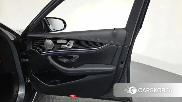 Mercedes-Benz E-Class W213 id 4676721 из Кореи 16