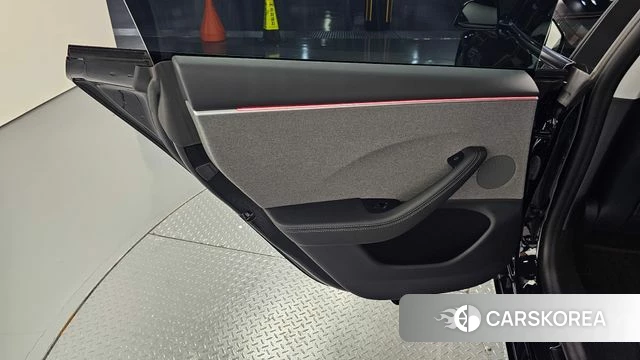 Tesla Model 3 id 4590379 из Кореи 16