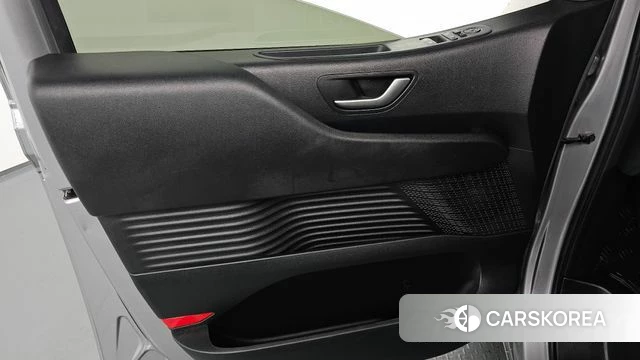 Hyundai Staria id 4757350 из Кореи 16