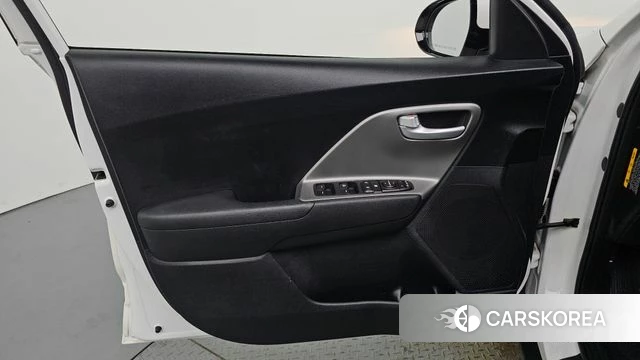 Kia Niro id 4285620 из Кореи 16