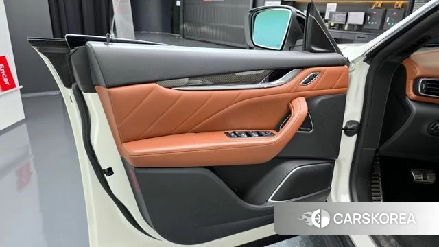 Maserati Levante id 4339406 из Кореи 16