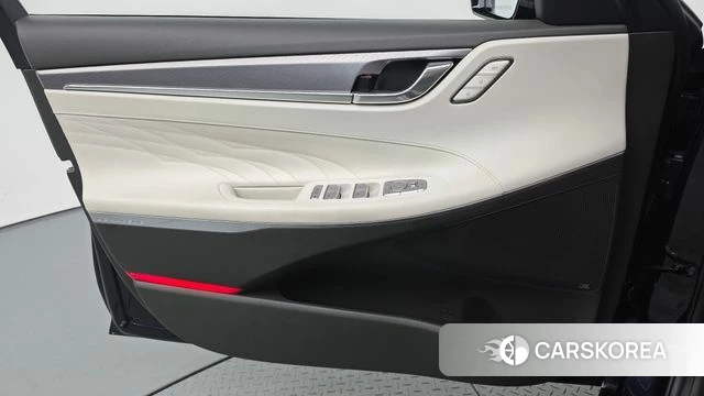 Hyundai The New Grandeur IG Hybrid id 4651136 из Кореи 16
