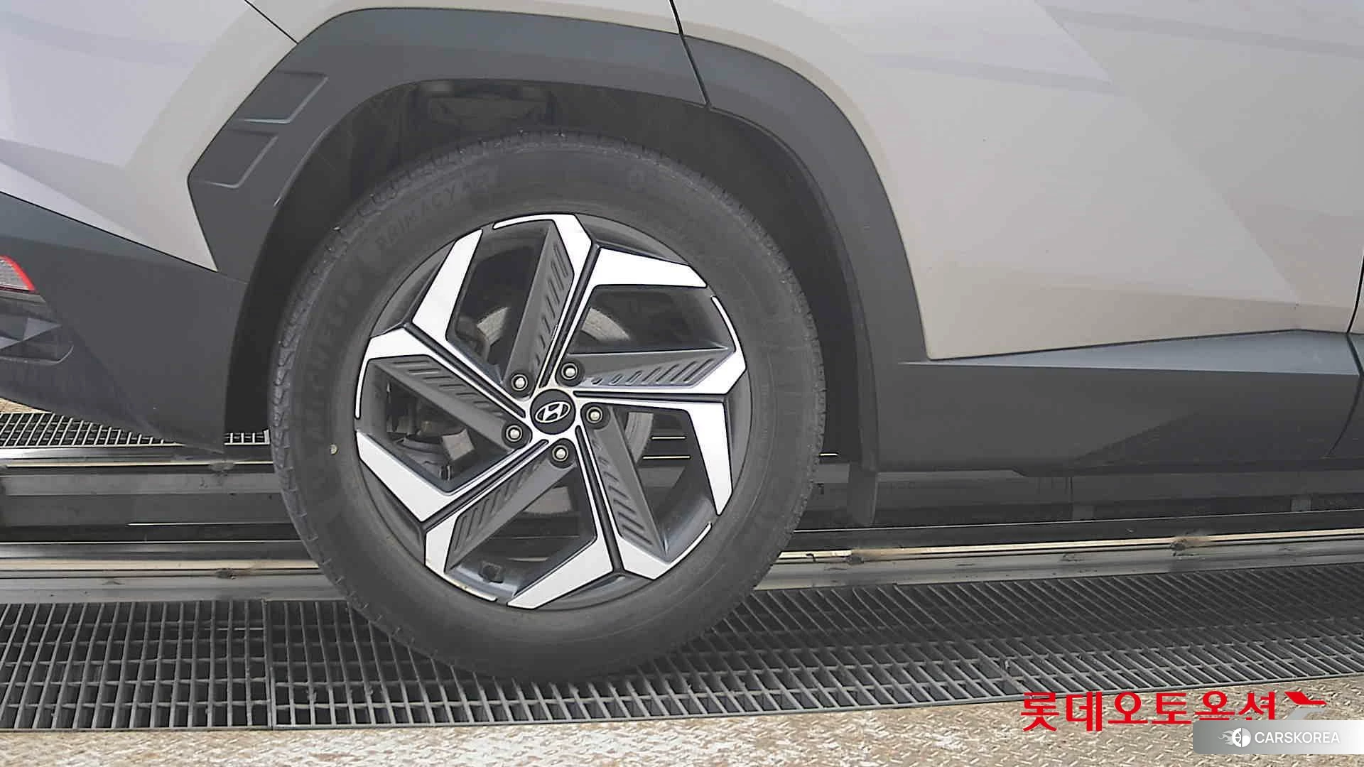 Hyundai Tucson id 3869307 из Кореи 16