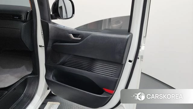 Hyundai Staria id 4402129 из Кореи 16