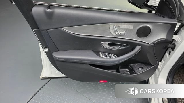 Mercedes-Benz E-Class W213 id 4900451 из Кореи 16