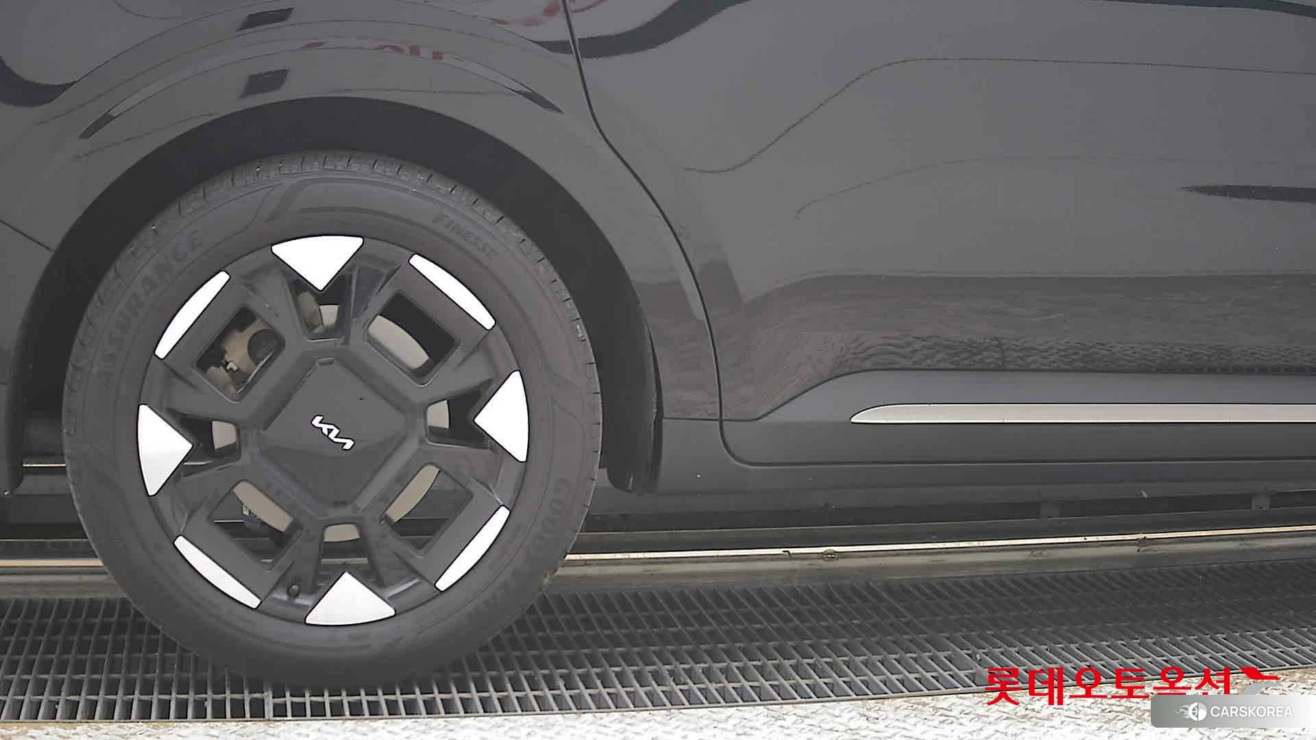 Kia Carnival id 4347352 из Кореи 16