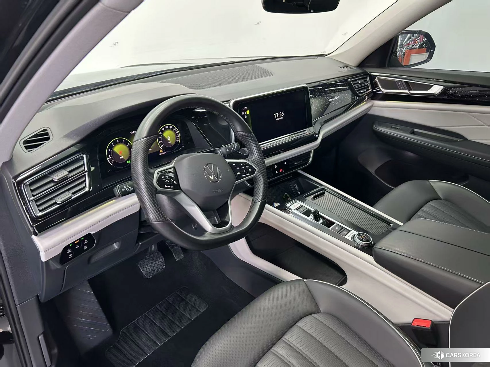 Volkswagen Tourang id 4504915 из Китая 16