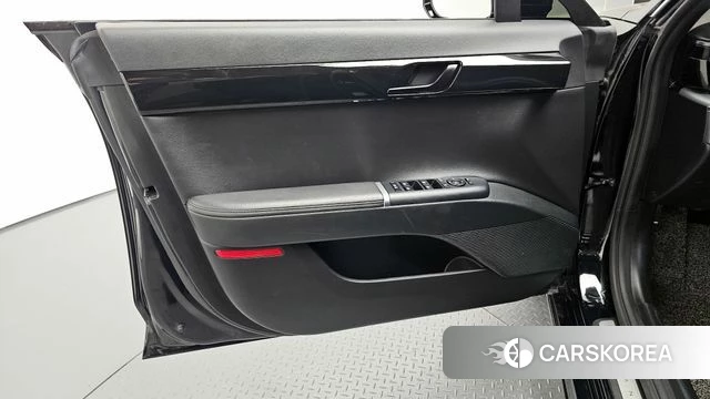 Hyundai Grandeur (GN7) id 4337495 из Кореи 16