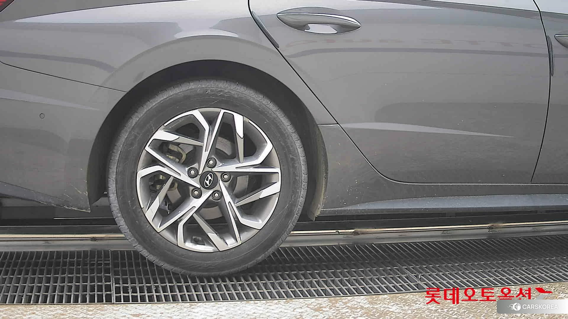 Hyundai Sonata id 3882027 из Кореи 16