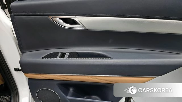 Genesis GV80 id 4202972 из Кореи 16