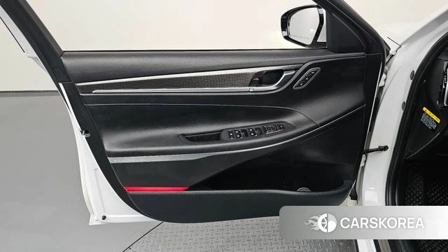 Hyundai Grandeur IG id 4203987 из Кореи 16