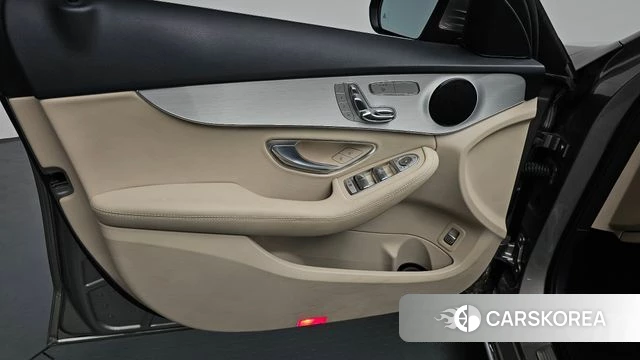 Mercedes-Benz C-Class W205 id 4245405 из Кореи 16