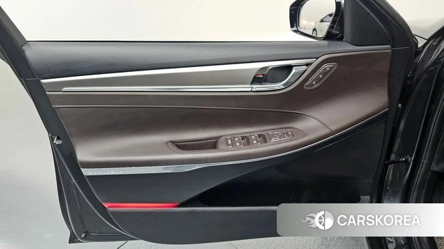 Hyundai The New Grandeur IG id 4604578 из Кореи 16