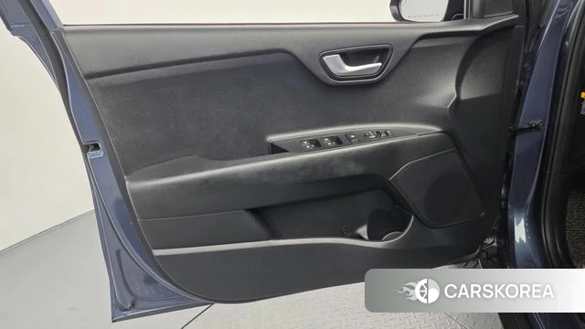 Kia Stonic id 4396827 из Кореи 16