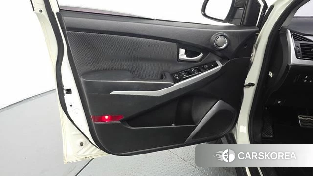 Ssangyong New Style Korando C id 4865655 из Кореи 16