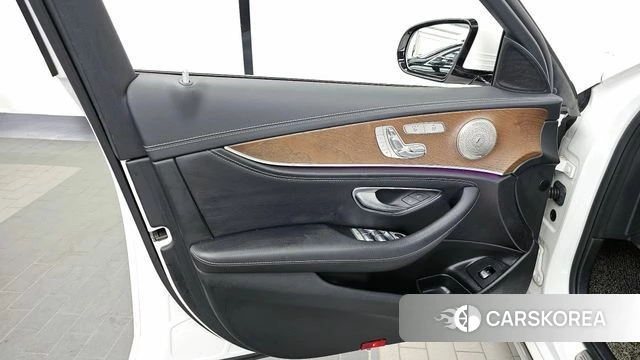 Mercedes-Benz E-Class W213 id 4188739 из Кореи 16