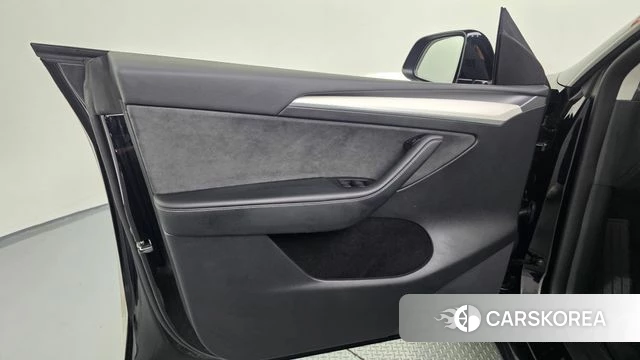 Tesla Model Y id 4488317 из Кореи 16