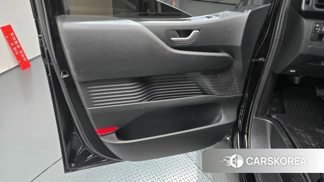 Hyundai Staria id 4870723 из Кореи 16