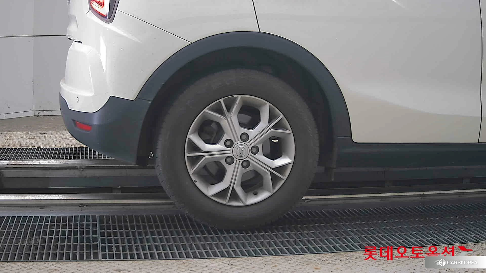 SsangYong Tivoli id 4909356 из Кореи 16