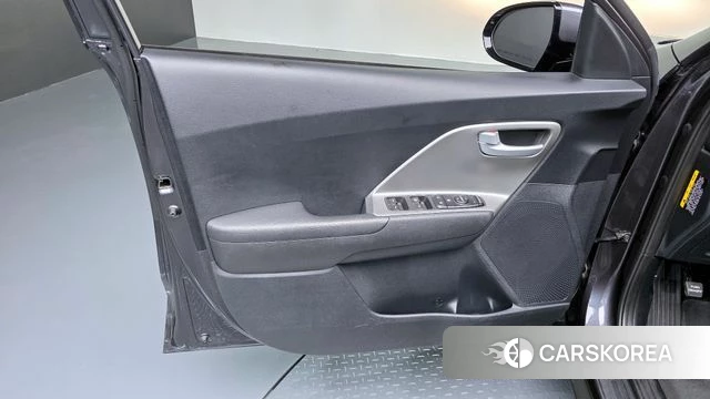 Kia The New Niro id 4416495 из Кореи 16