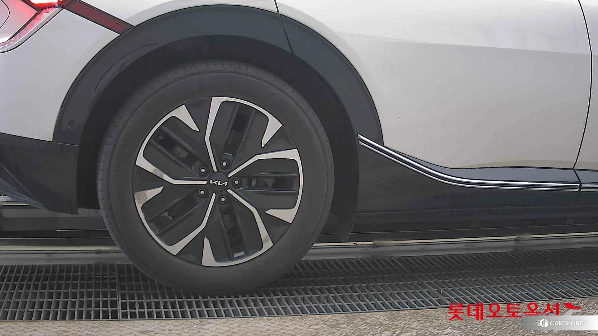 Kia EV6 id 3882098 из Кореи 16