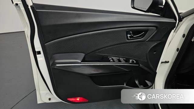 Ssangyong Tivoli Air id 4524707 из Кореи 16