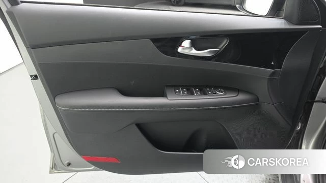 Kia The New K3 2nd generation id 4603150 из Кореи 16