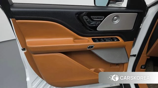 Lincoln Aviator 2nd generation id 4864216 из Кореи 16