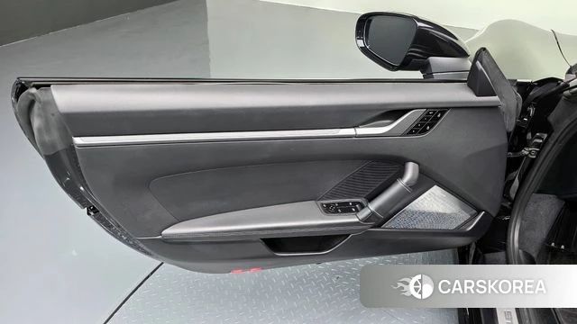 Porsche 911(992) id 4268509 из Кореи 16