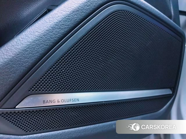 Audi RS 7 id 4368371 из Китая 16