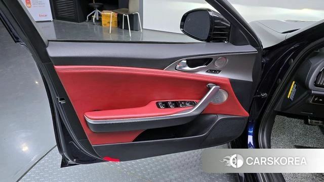Kia Stinger id 4285876 из Кореи 16