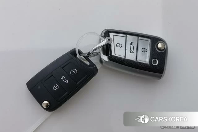 Volkswagen Polo id 4276314 из Китая 16
