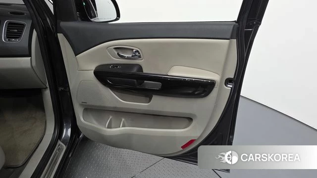 Kia The New Carnival id 4882042 из Кореи 16