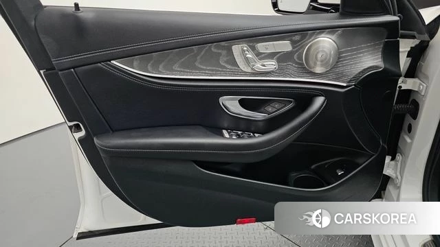 Mercedes-Benz E-Class W213 id 4636895 из Кореи 16