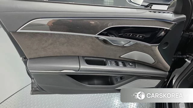 Audi S8 (D5) id 4535700 из Кореи 16