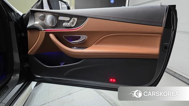 Mercedes-Benz E-Class W213 2019 Белый из Кореи, фото 2
