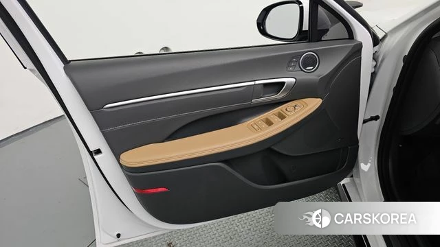 Hyundai Sonata D Edge Hybrid (DN8) id 4583983 из Кореи 16