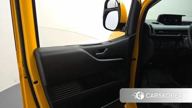 Hyundai Staria id 4302388 из Кореи 16