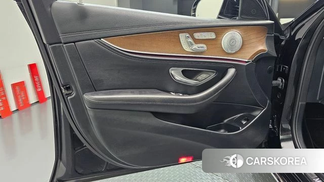 Mercedes-Benz E-Class W213 id 4837033 из Кореи 16