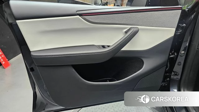 Tesla Model Y id 4480036 из Кореи 16