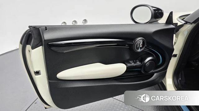 Mini Cooper S id 4534259 из Кореи 16
