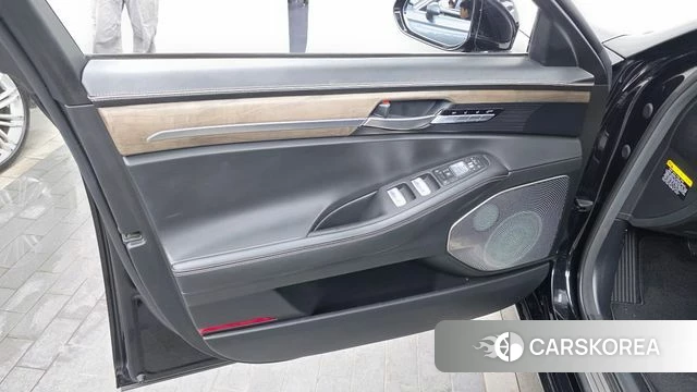 Genesis G90 id 4614920 из Кореи 16