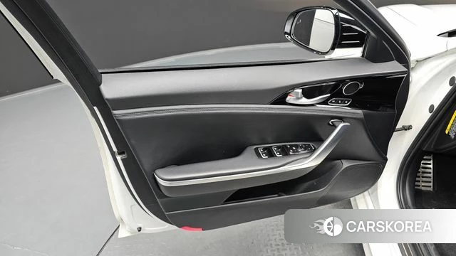 Kia Stinger id 4605418 из Кореи 16