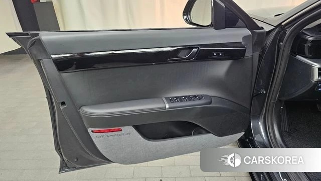 Hyundai Grandeur Hybrid (GN7) id 4279927 из Кореи 16