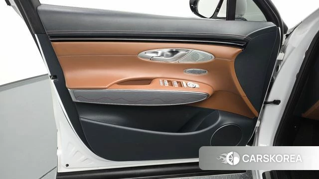 Genesis GV70 id 4894530 из Кореи 16