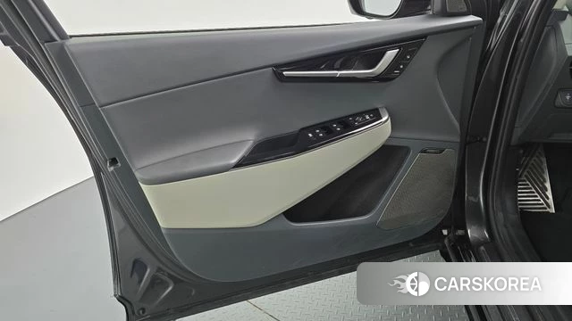 Kia EV6 id 4579456 из Кореи 16