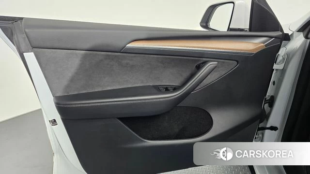 Tesla Model Y id 4432804 из Кореи 16